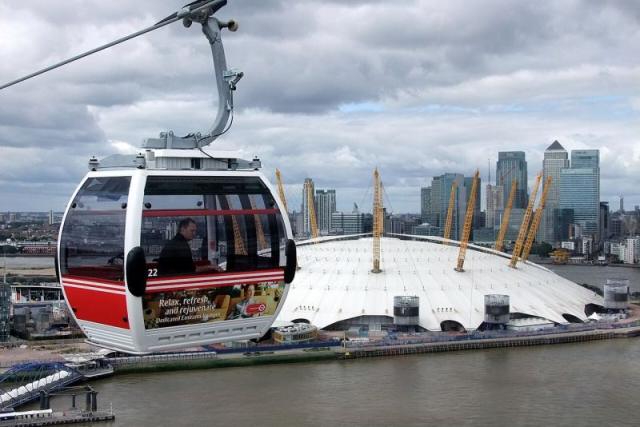 Cabins over the Thames