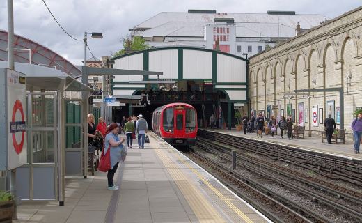 Transport for London — Heavy metro, light metro, suburban rail