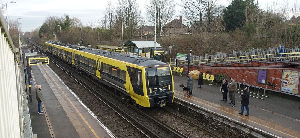 Merseyrail — Heavy urban rail, third rail